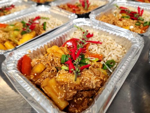 "Poulet" à l'ananas (Repas congelé)